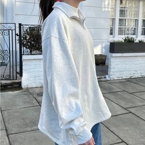 Brandy Melville NWOT Missy Collar EXTRA Oversized Sweatshirt Silver Grey